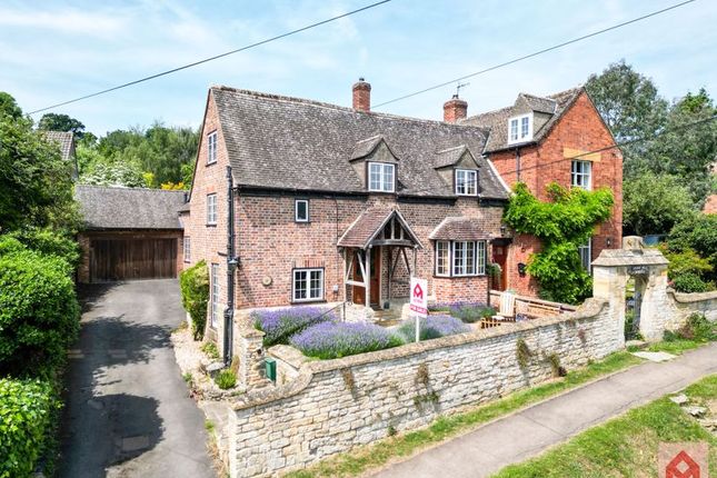 4 bed semi-detached house