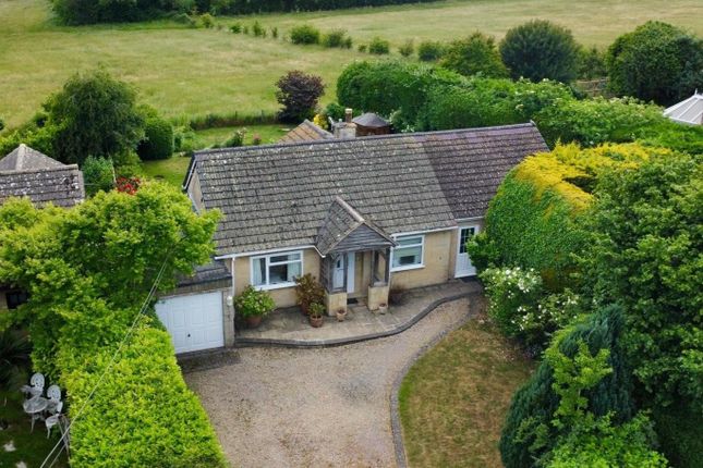 Gullivers Lane, Steeple Ashton BA14 3 bed detached bungalow for sale