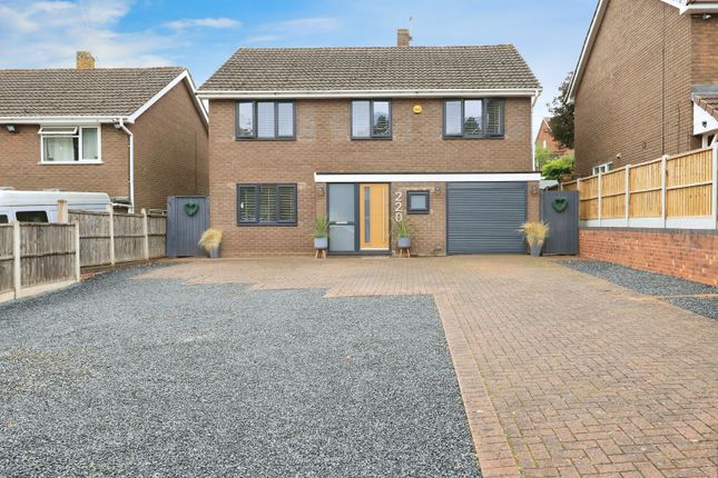 4 bed detached house