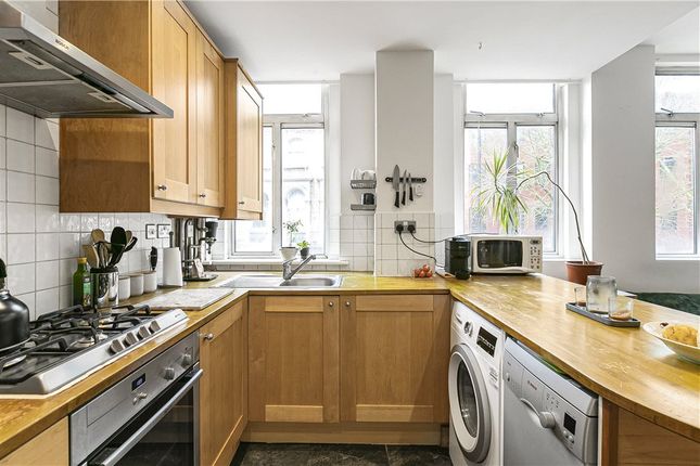 Upper Richmond Road, London, SW15 2 bed apartment for sale