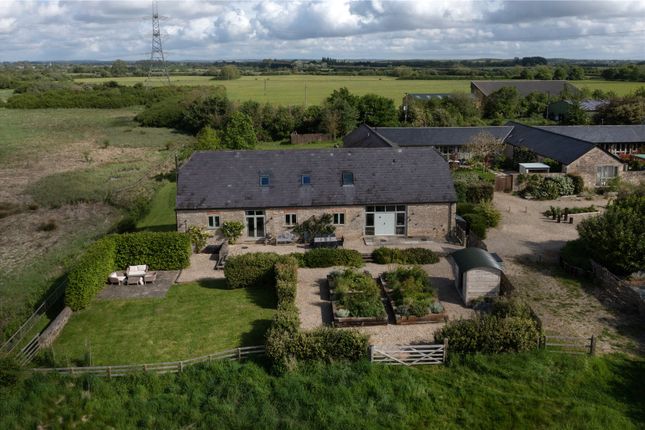 Chimney, Bampton, Oxfordshire, OX18 5 bed house for sale