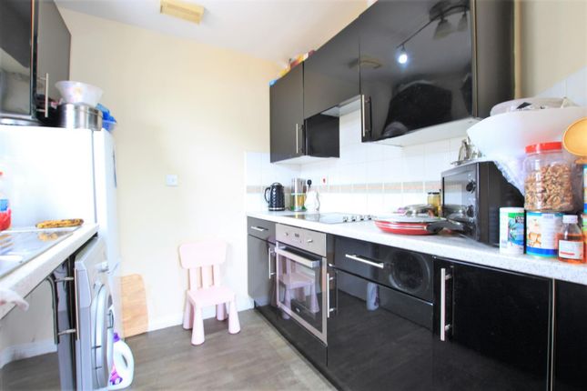 Nuffield Court, Heston TW5 2 bed apartment for sale