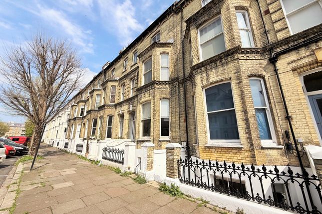Tisbury Road, Hove 3 bed apartment for sale