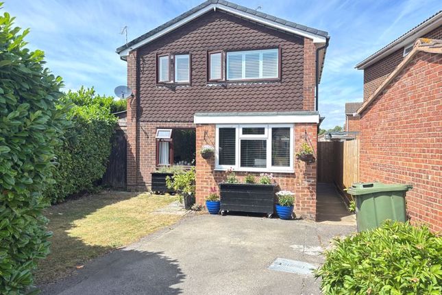 3 bed detached house