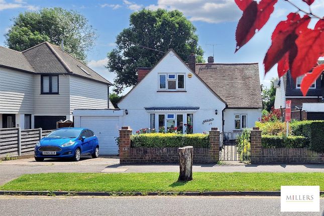 Orchard Drive, Theydon Bois 3 bed detached house for sale