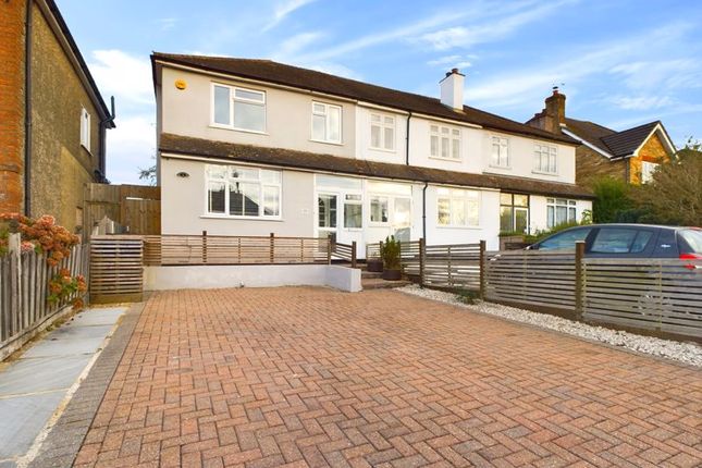 3 bed end terrace house