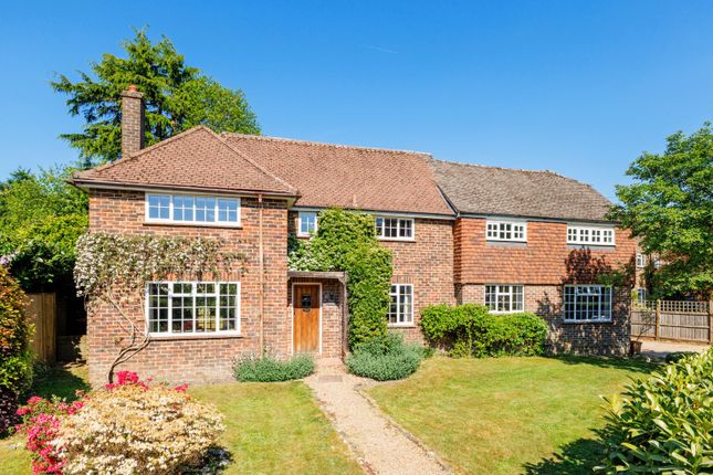 4 bed detached house