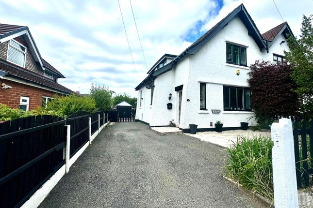 Green Lane, Oldham 2 bed semi