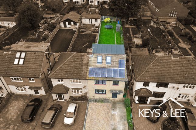 5 bedroom semi-detached house for sale