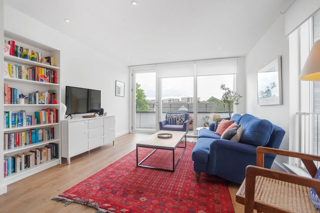 Barrington Road, SW9 2 bed penthouse for sale