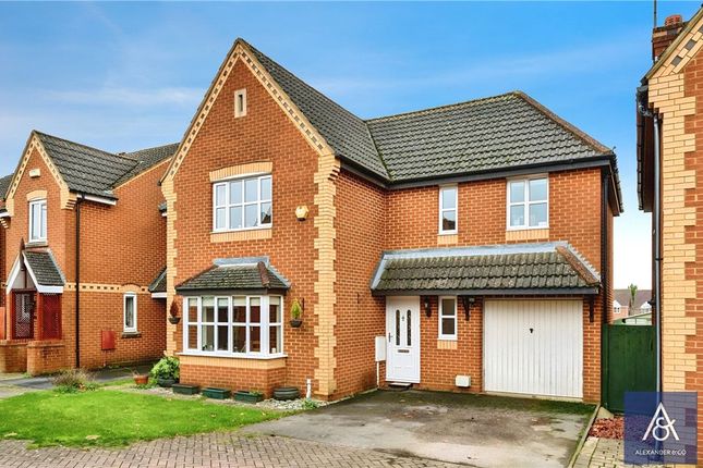 Hanover Drive, Northamptonshire NN13 4 bed detached house for sale