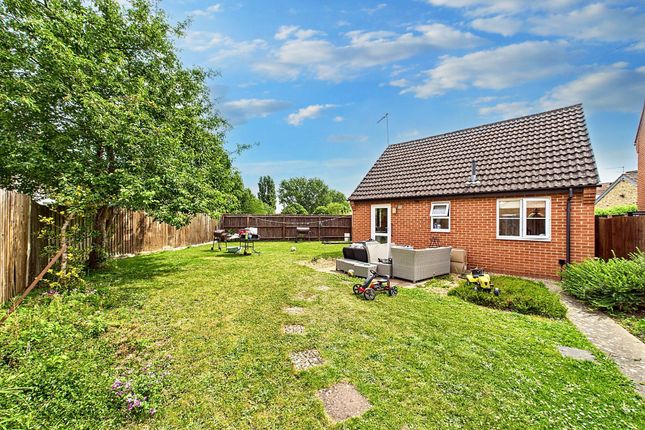 Parkside, Stanton, IP31 2 bed detached bungalow for sale