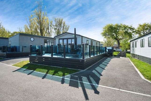 2 bedroom detached house for sale