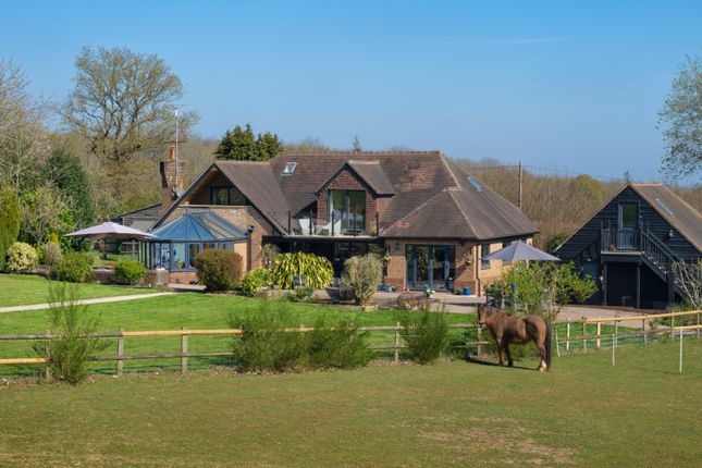 Chapel Woods, Charing 4 bed detached house for sale