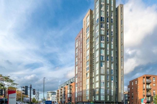 Zenith Close, London, Greater London... 1 bed apartment for sale