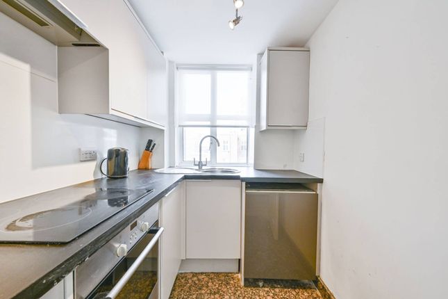 Edgware Road, Hyde Park Estate... 2 bed flat for sale