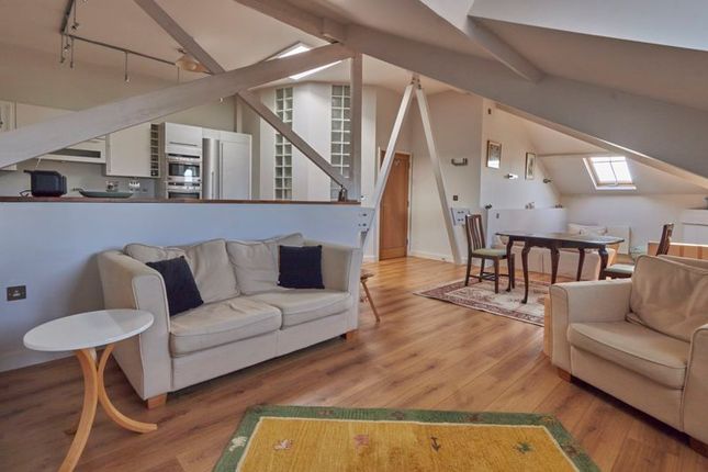 Victoria Park Road, St Leonards, Exeter 2 bed apartment for sale