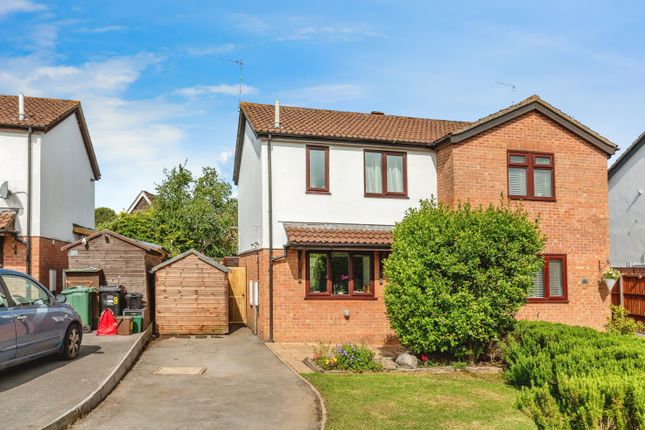 2 bedroom semi-detached house for sale
