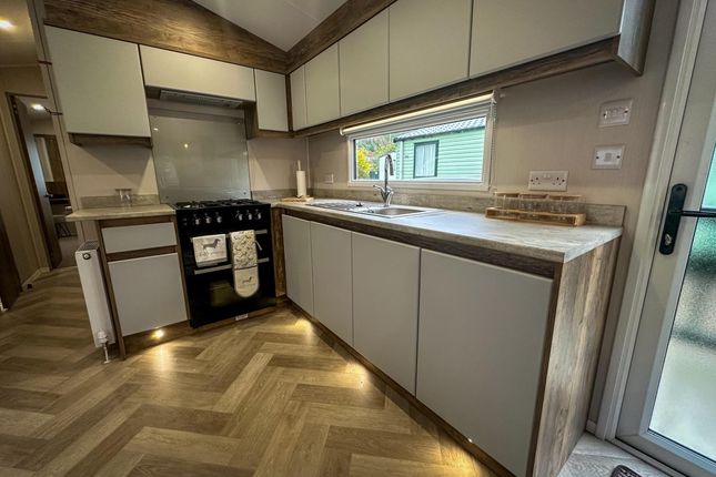 2 bed mobile/park home