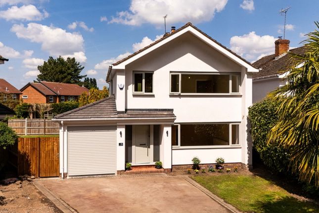 Richard Cooper Road, Lichfield WS14 3 bed detached house for sale