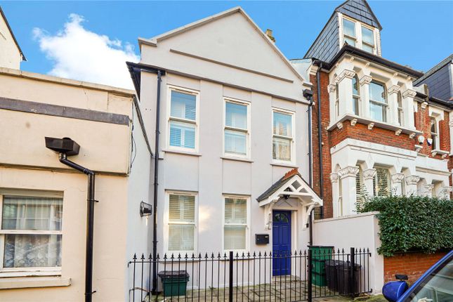 Waterlow Road, London, N19 1 bed apartment for sale