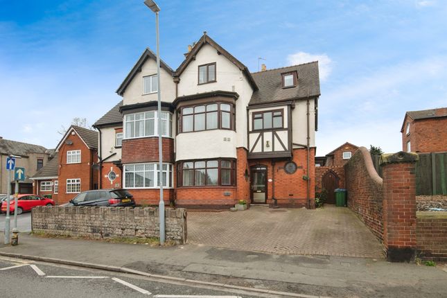 6 bedroom semi-detached house for sale