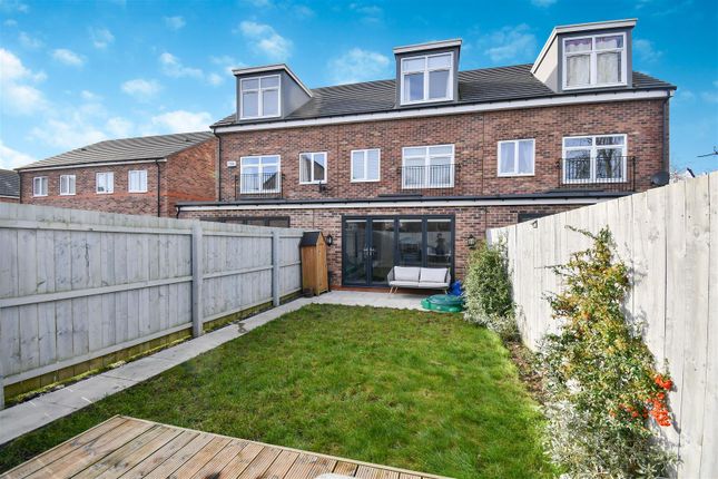 Carter Drive, Hessle 4 bed terraced house for sale