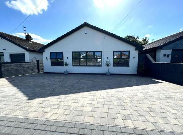 3 bed detached bungalow