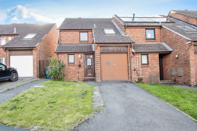 3 bed semi-detached house