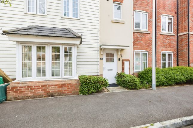 2 bedroom ground floor flat for sale