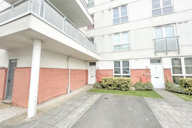 Quainton Road, Leicester 1 bed flat for sale