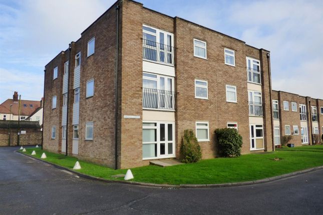 York Road, Littlehampton BN17 1 bed apartment for sale