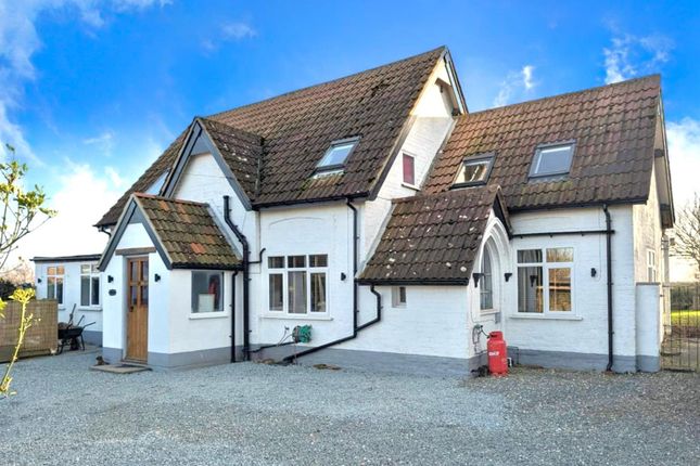 5 bed property