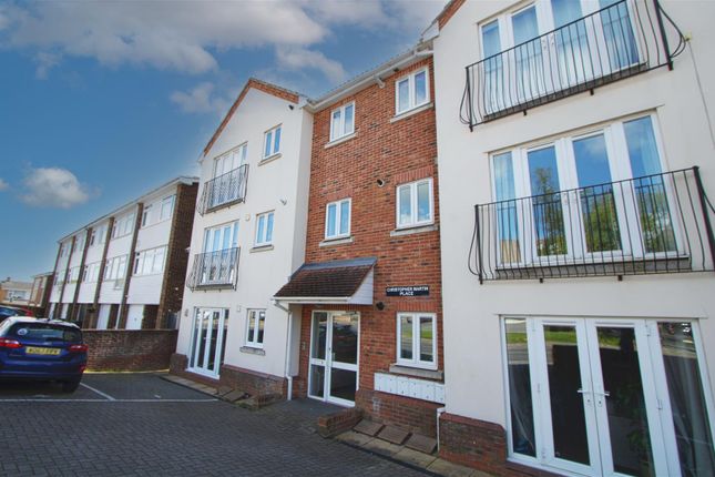 Meadow Rise, Billericay CM11 2 bed apartment for sale