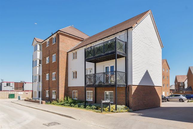 1 Pictor Drive, Margate 2 bed apartment for sale