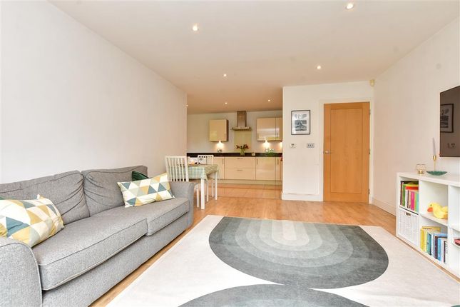 2 bed flat