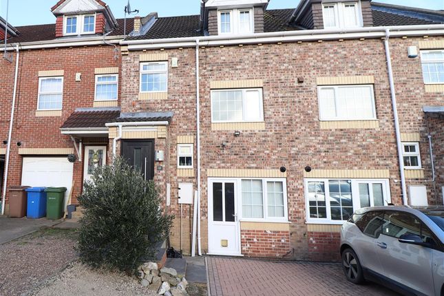 4 bedroom town house for sale