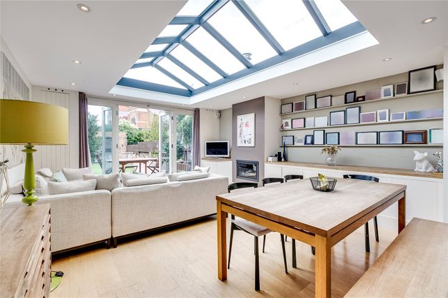 5 bed terraced house