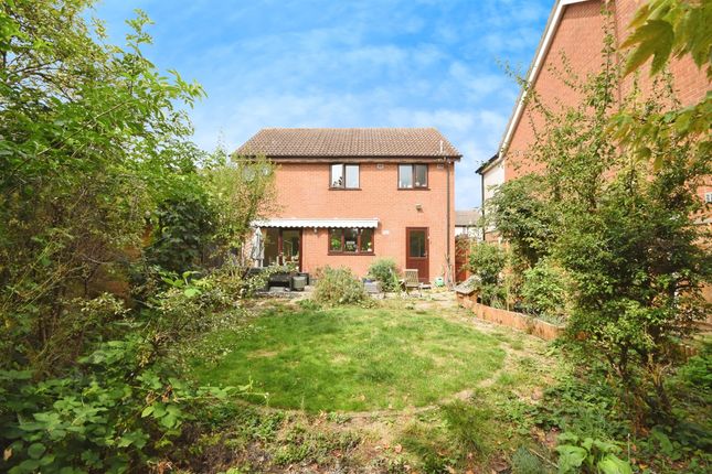 4 bed detached house