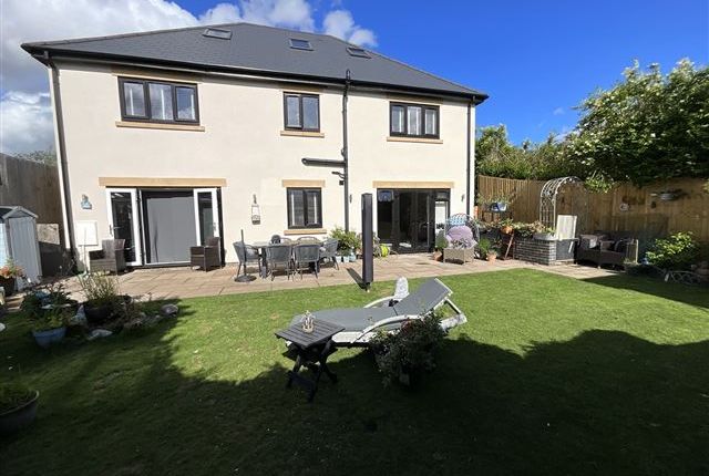 Worksop Road, Swallownest, Sheffield... 4 bed detached house for sale