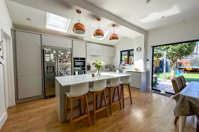 4 bedroom terraced house for sale