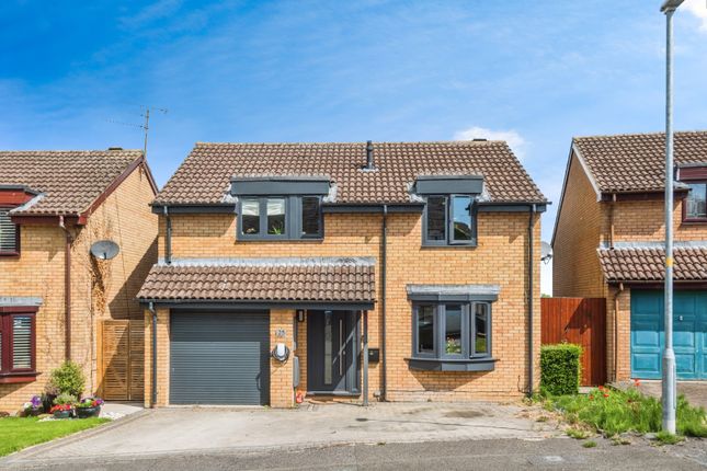 4 bed detached house