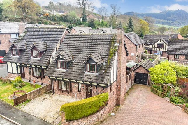 3 bed detached house
