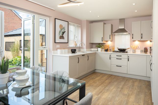 4 bed detached house