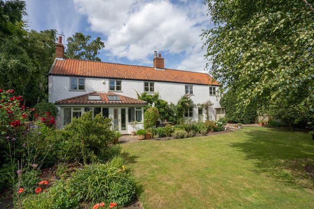 West Somerton 5 bed farm house for sale