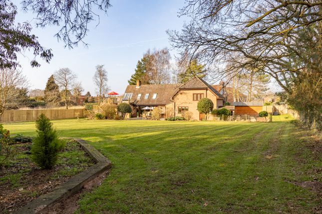 Dersingham 5 bed detached house for sale