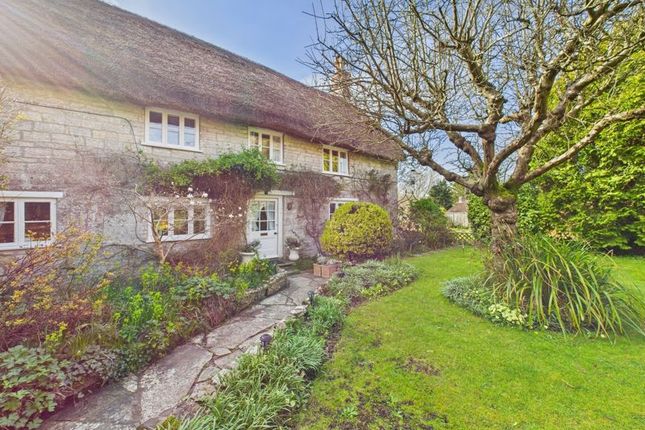 Englands Lane, Queen Camel 4 bed cottage for sale