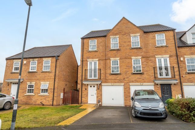 Didsbury Close, York 4 bed townhouse for sale