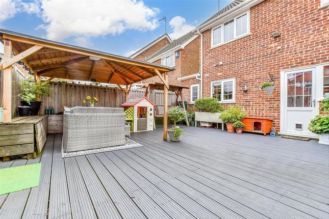 3 bed semi-detached house