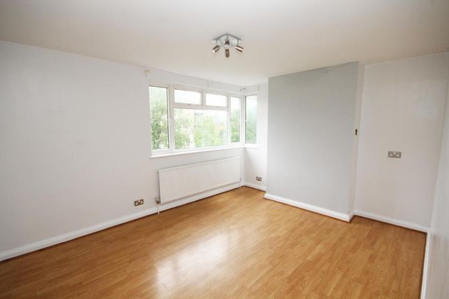 Edgware HA8 2 bed flat for sale